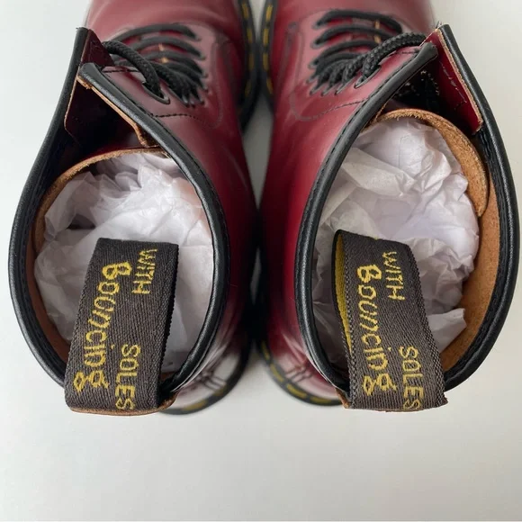 Vintage Dr. Martens 1460 Red Smooth Leather Boots UK 8 - Picture 13 of 16